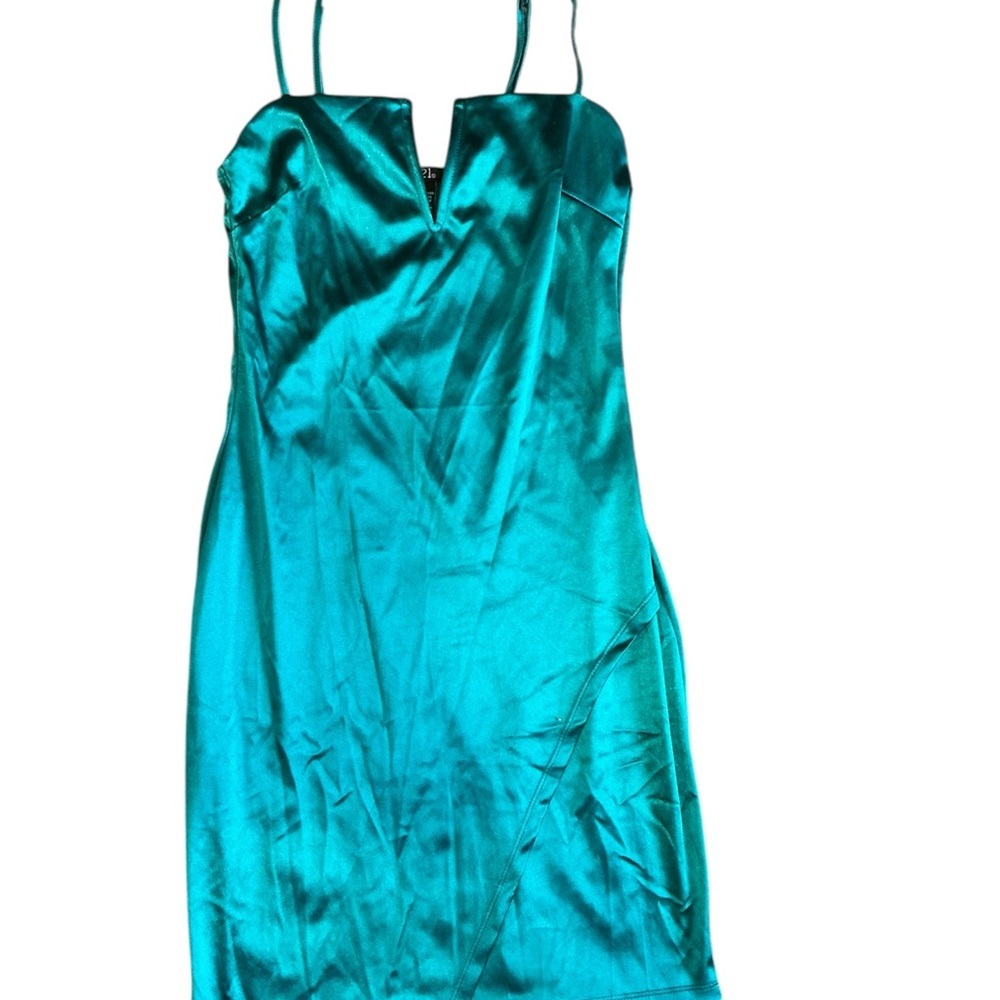 🩷Rue21 Emerald Satin Spaghetti Strap Dress